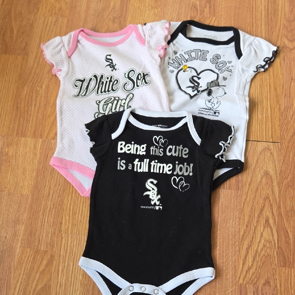 MLB White Sox Baby Girl 3pc NWOT 0-3M Snoopy Peanuts Mascot Snap Closure Cotton